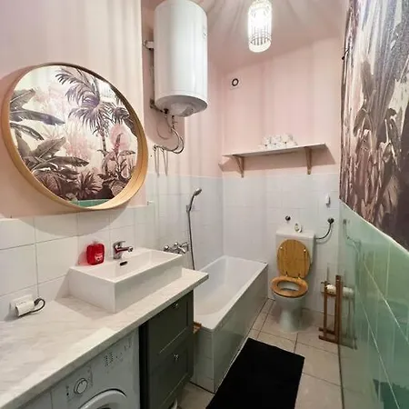 Gallus' Secret Romance Apartment *